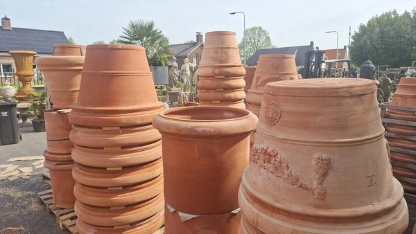 Toscaanse Terracotta Pot van Denoci Maurizio