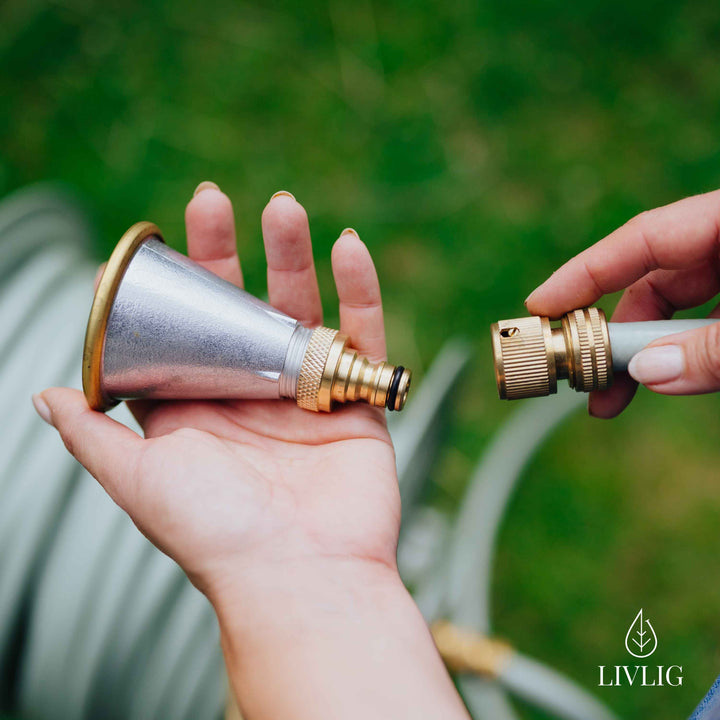 Metall-Blumensprüher – sanfte und gezielte Bewässerung für Rosen